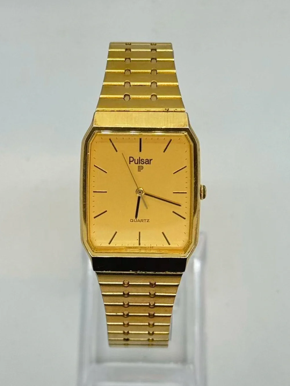 Vintage Pulsar Men Quartz Watch Gold Tone 26mm Rectangular Case New Battery Runs